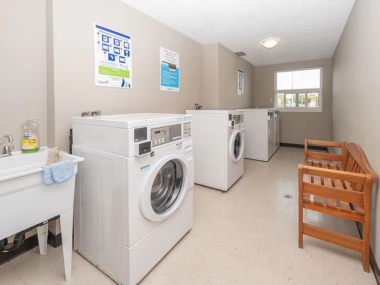 554 Ivings Dr — Photo 21