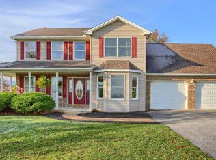 94 Station Rd, Newville, PA 17241