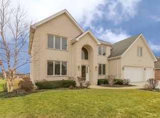 47 N Andover Dr, Roselle, IL 60172