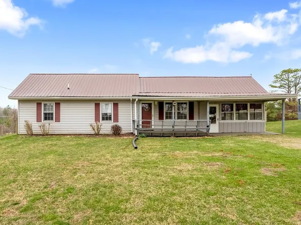 701 Lincoln Rd, Galax, VA 24333