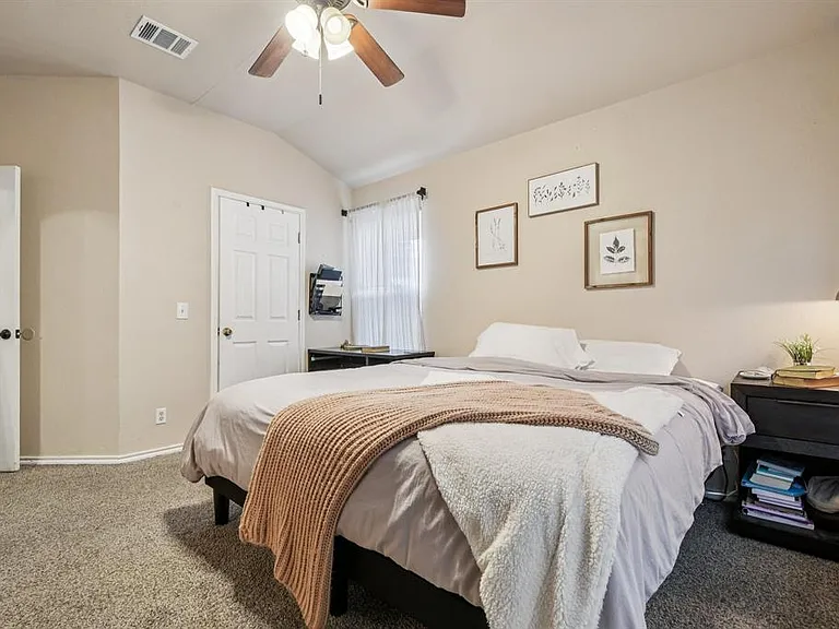 3308 Ross Cv — Photo 17
