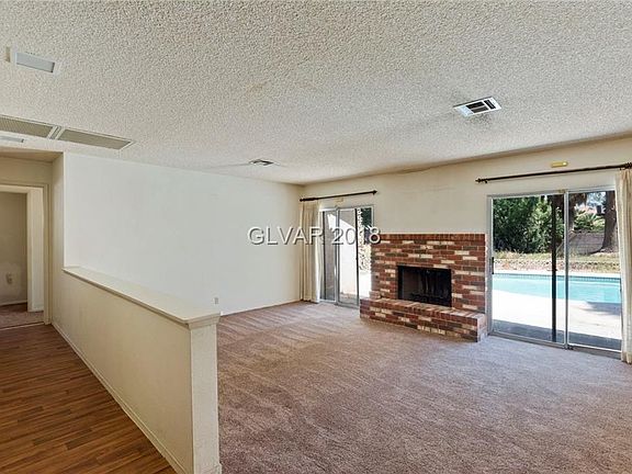 2nd image of 1582 Berendo Dr