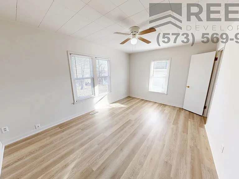 212 Ballenger Dr — Photo 5