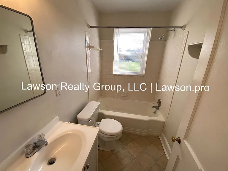 Bowman 2611-2613 — Photo 26
