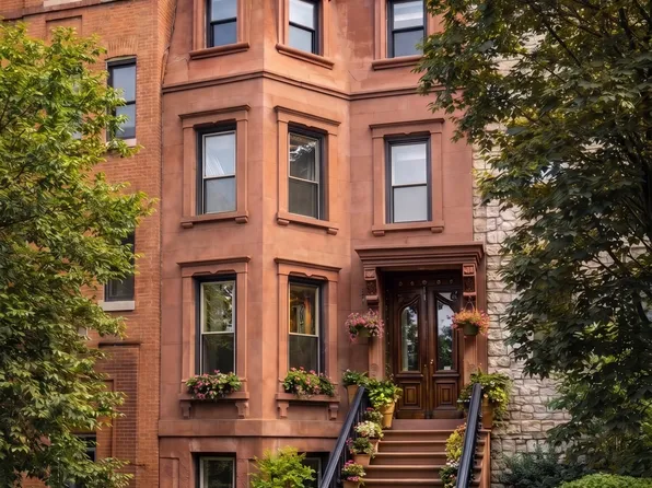 425 Putnam Avenue image 1 of 14