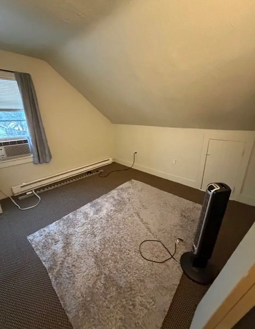 1 bed, 1500 sqft, $450 — Photo 1