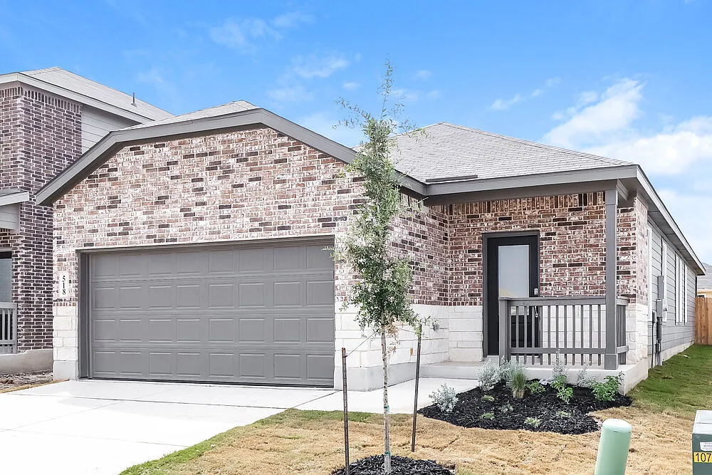 3 bed, 2.0 bath, 1657 sqft, $1,625 — Photo 3