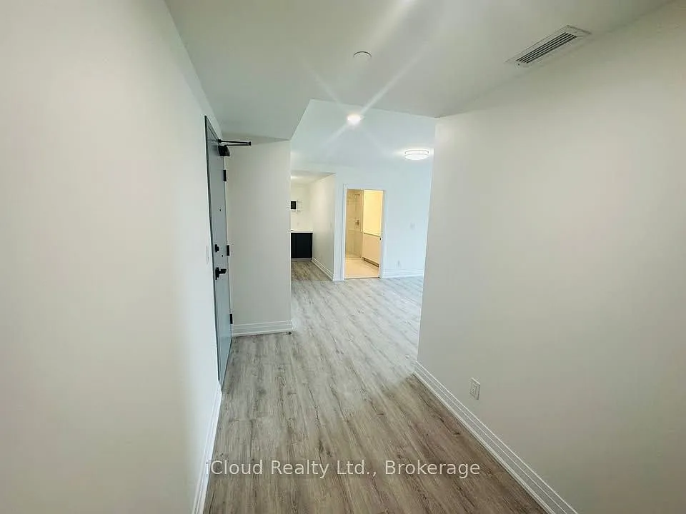 Building Photo - 3340 Stella Cres #524