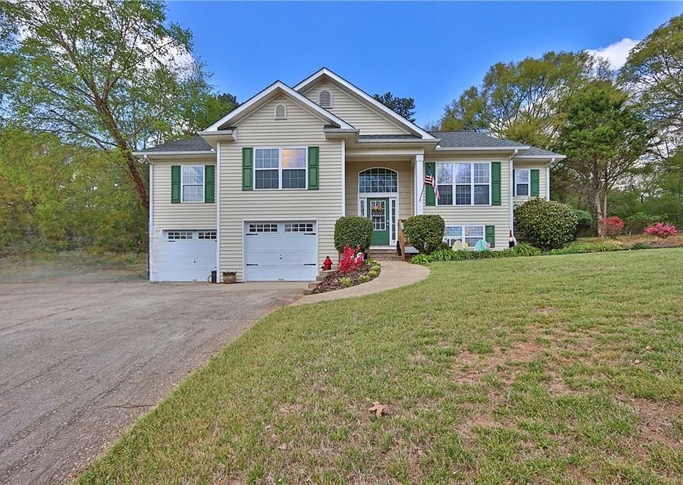1st image of 9020 Farm Shaw Dr