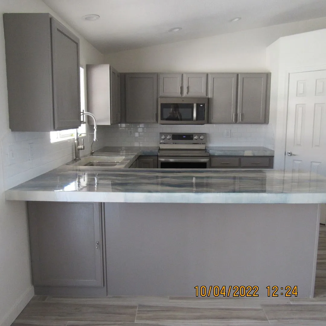 3 bedroom 2 bath pool home — Photo 3