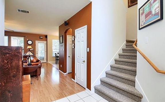 4th image of 1512 Briar Hill Dr