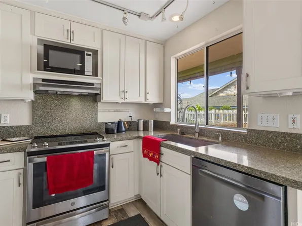 87-446 Kulahanai St, Waianae, HI 96792