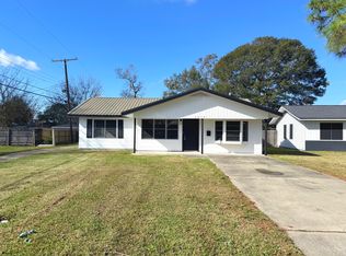 3012 Gary Ave, Nederland, TX 77627