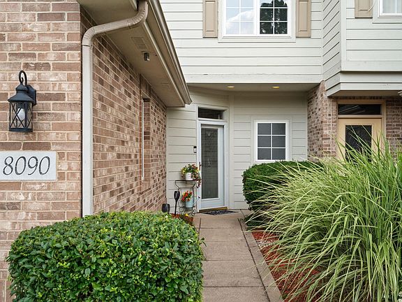 2nd image of 8090 Tuckaway Ct