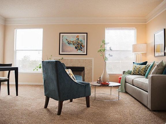 5th image of 8037 Waterford Cir #5-106