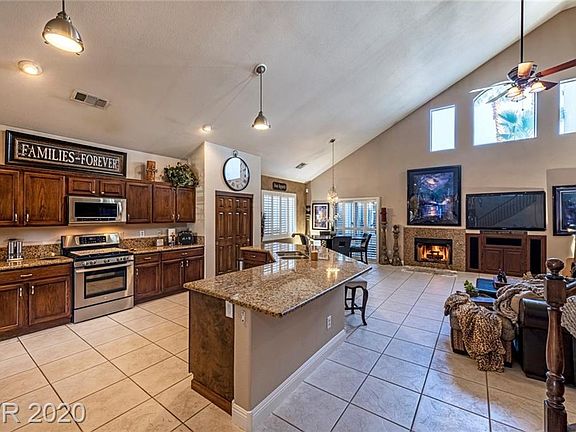 4th image of 2904 Branch Creek Ct