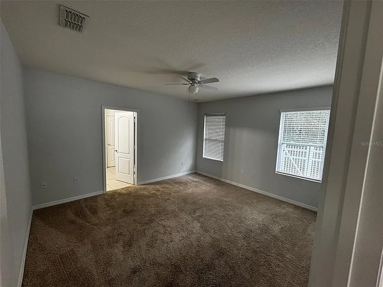 526 Safe Harbor Dr — Photo 7
