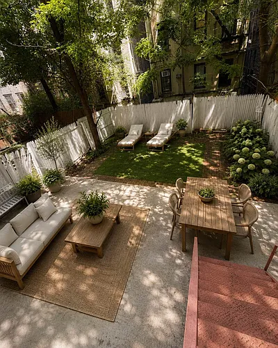 333 E 90th St #1A Photo 1