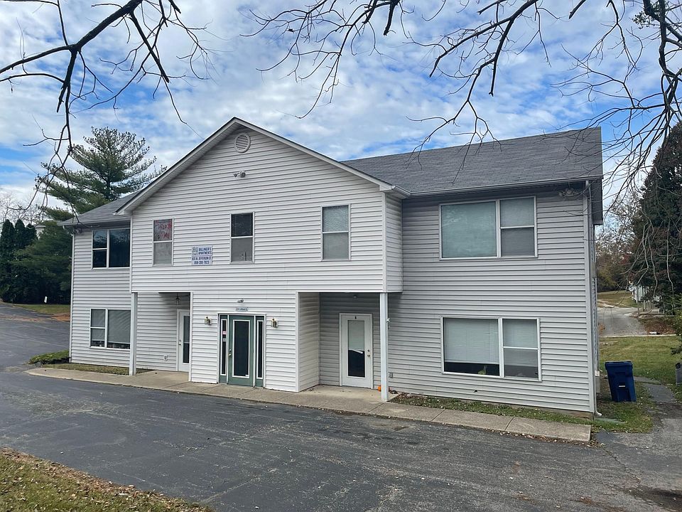 1st image of 920 Jefferson St W #4