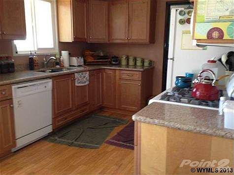 2nd image of 230 Juniper St