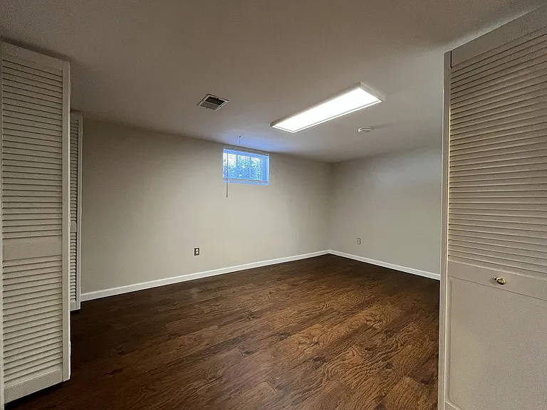 2417 N Rosa Parks Way — Photo 28