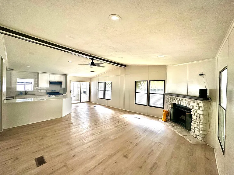 318 Overlook Trl — Photo 5