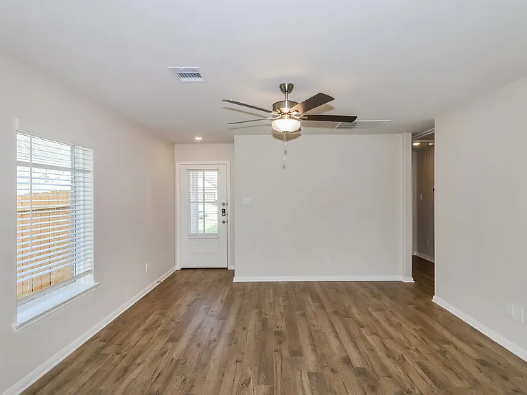 7542 Tipton Meadow Way — Photo 3