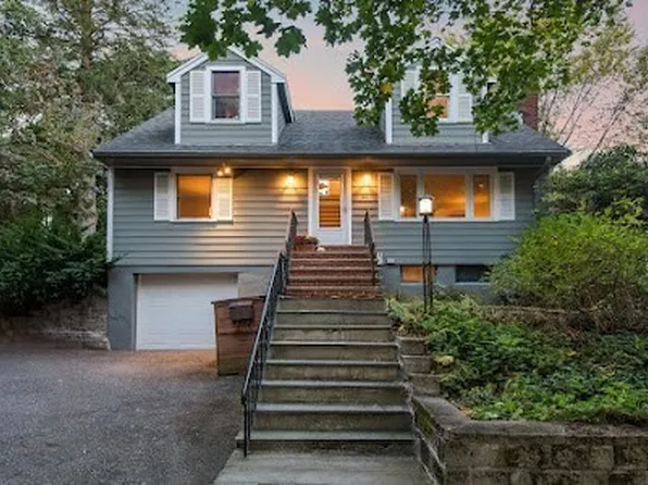 51 Malcolm Rd, Jamaica Plain, MA 02130