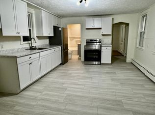 42 Sullivan St #101, Biddeford, ME 04005