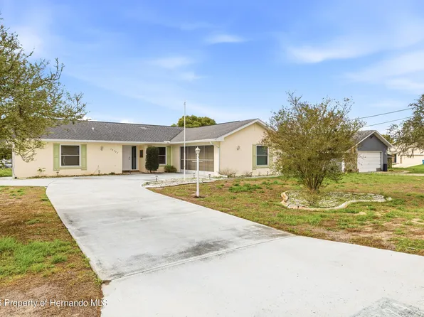 12324 Drayton Dr, Spring Hill, FL 34609