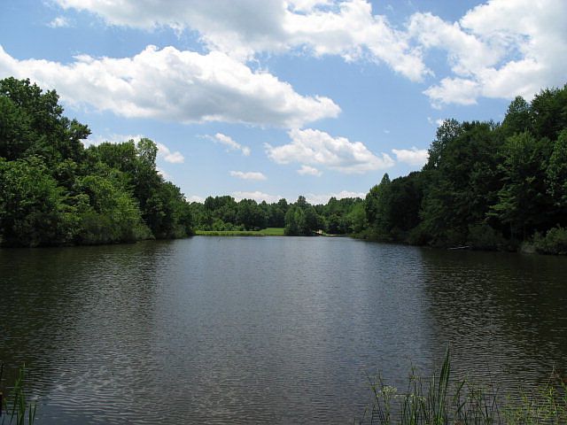 1st image of 12 Pond Ridge Road