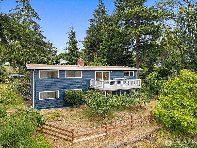 3rd image of 15805 SE 12th Place
