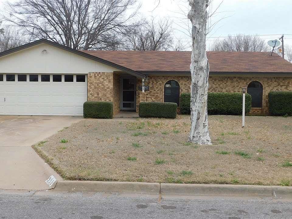 1st image of 991 Cheryl Dr