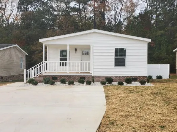 308 Hales Branch Dr, Roanoke Rapids, NC 27870