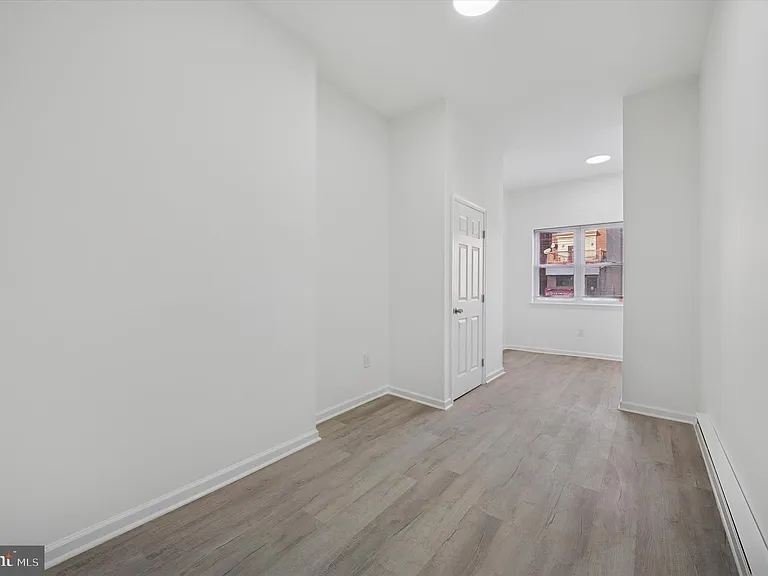 1418 W Erie Ave #4 — Photo 10