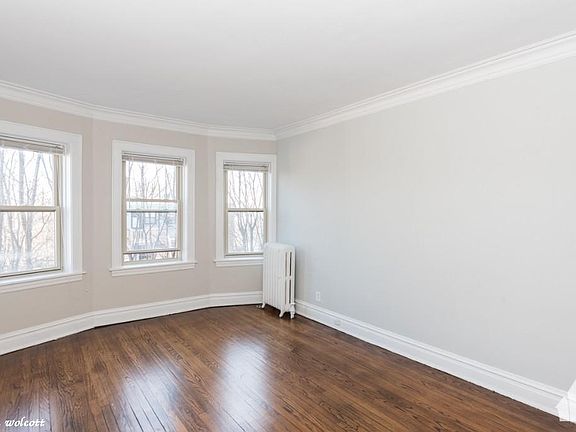 4th image of 4516 N Wolcott Ave #425