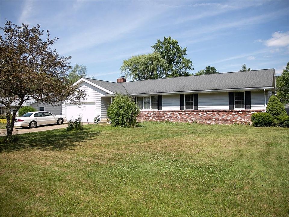 1st image of 3519 Breezeway Dr