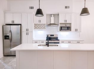 14 W State St APT 1, Savannah, GA 31401