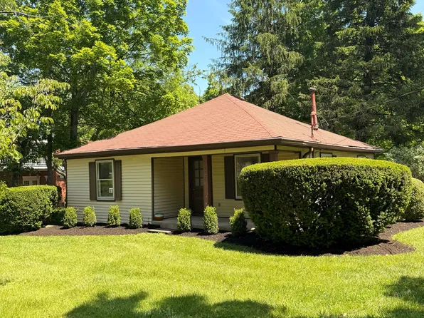 317 Central Ave, Pewee Valley, KY 40056