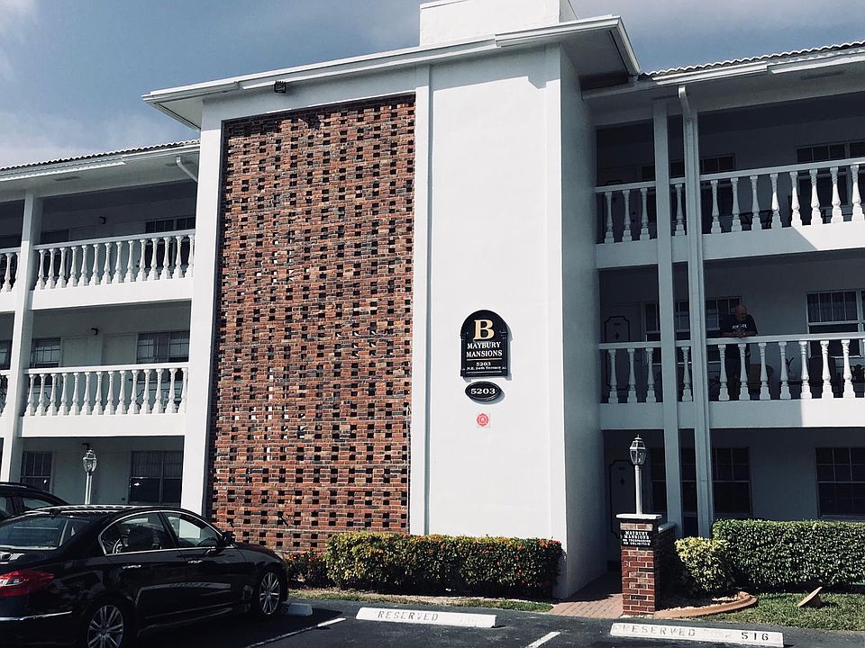 1st image of 5203 NE 24th Ter APT 305