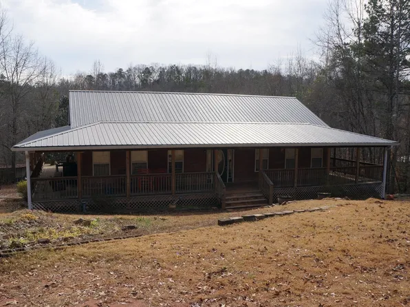 945 Hatchet Creek Ln, Goodwater, AL 35072