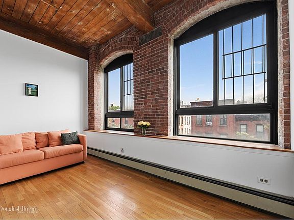 4th image of 420 12th St APT P3l