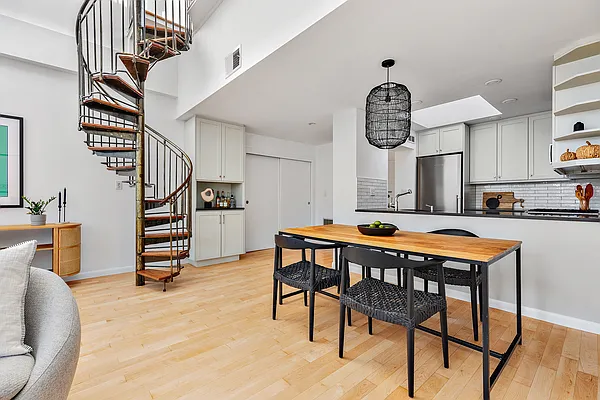 Sold by Compass | media 3