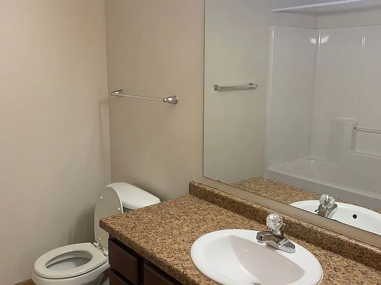 Westport Apartments — Photo 17