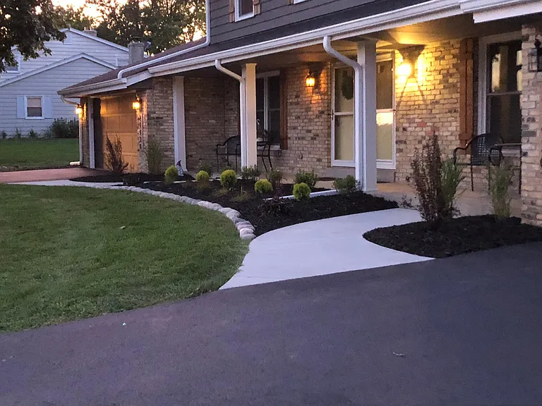 21420 Sierra Dr — Photo 1