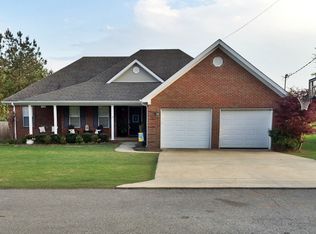 207 Oakleigh Dr, Booneville, MS 38829