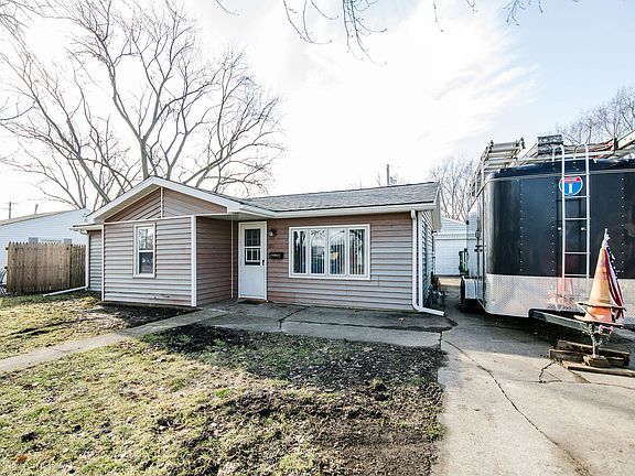 4th image of 151 N Levasseur Ave