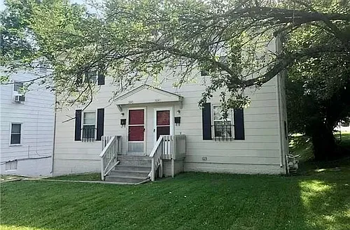 Floor plan 5845 Bellefontaine Ave