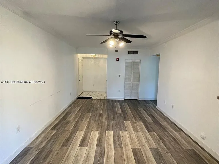11601 SW 2nd St — Photo 3