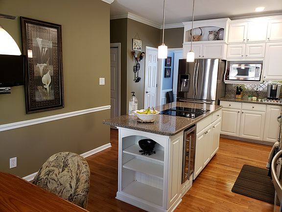 5th image of 2738 Dee Peppers Dr